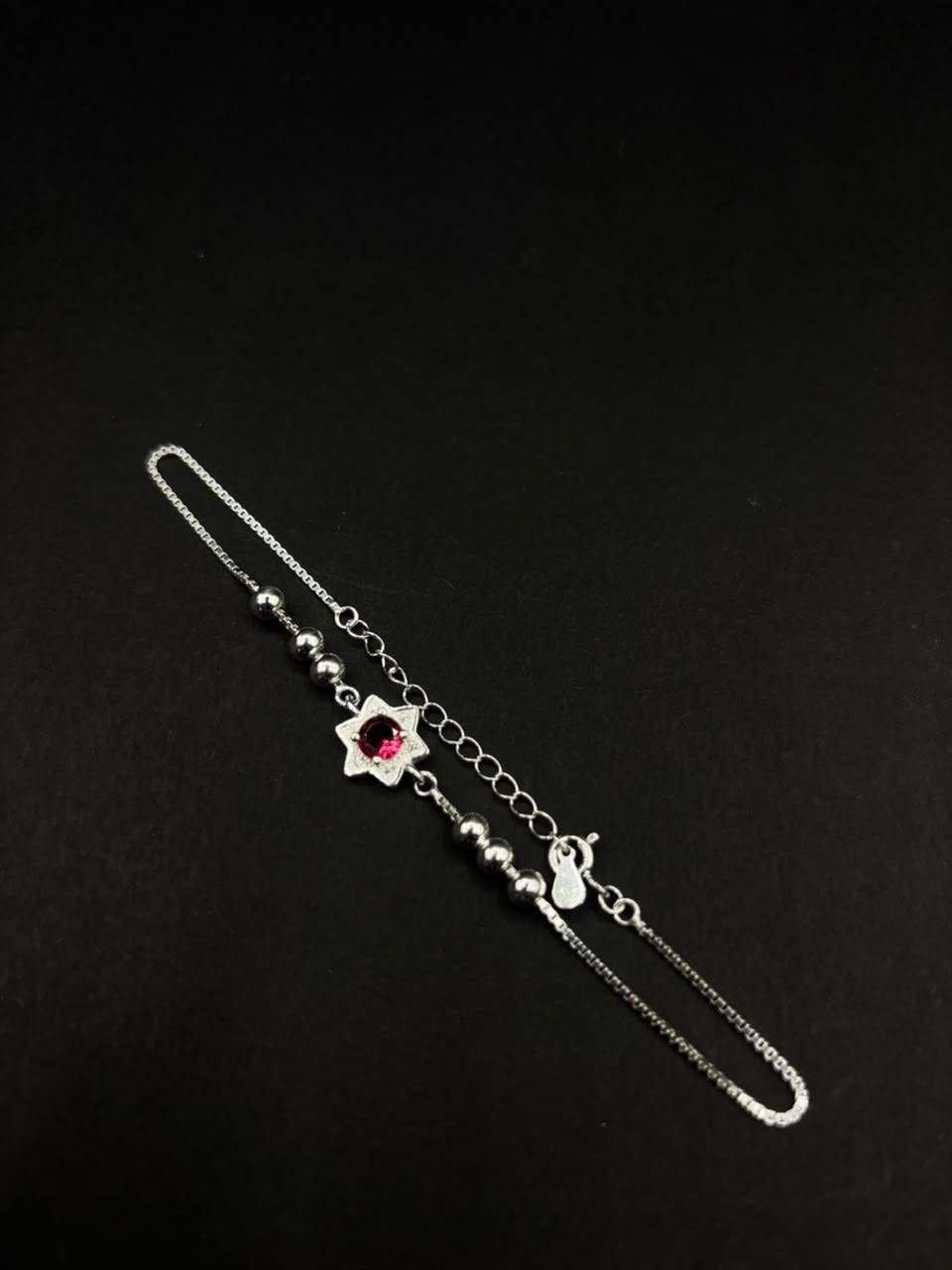 Pulsera Estrella Carmesí · Plata 925