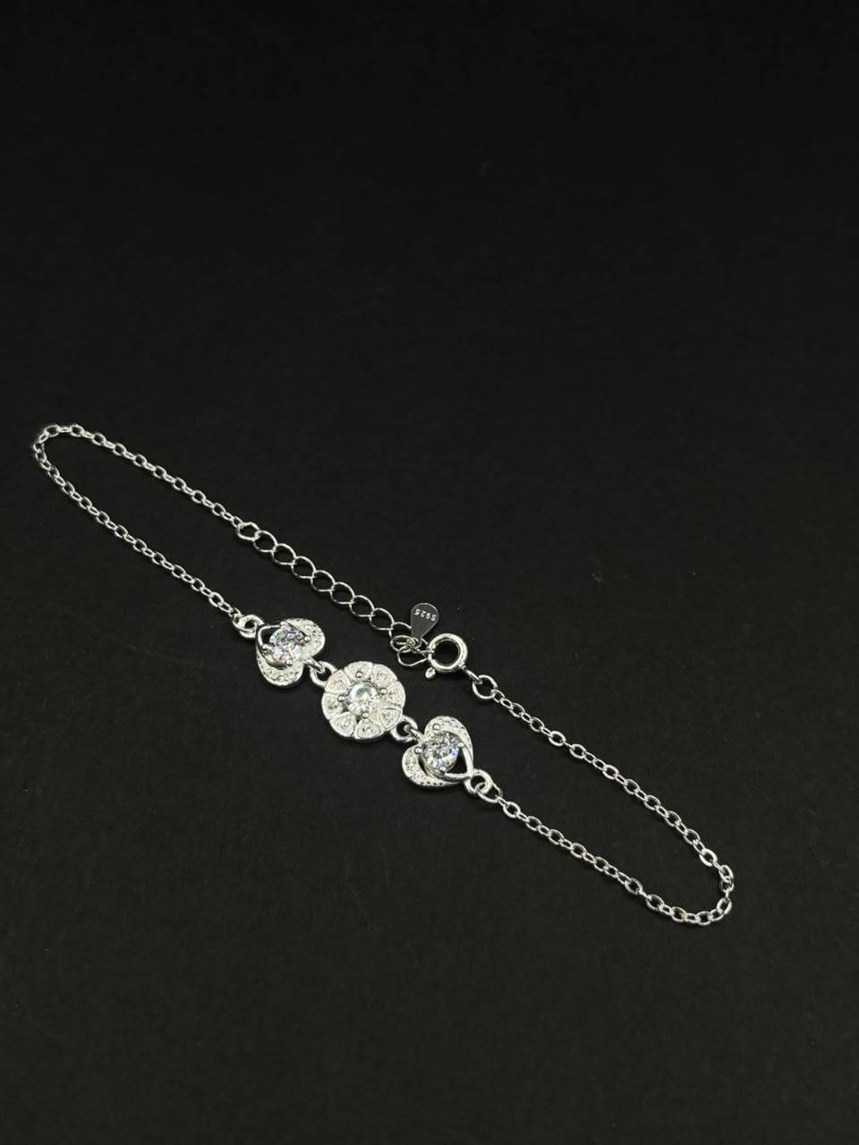 Pulsera Flor y Corazones · Plata 925