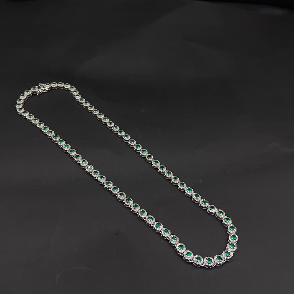 Collar Riviera Verde · Plata rodinada con piedrería blanca y verde