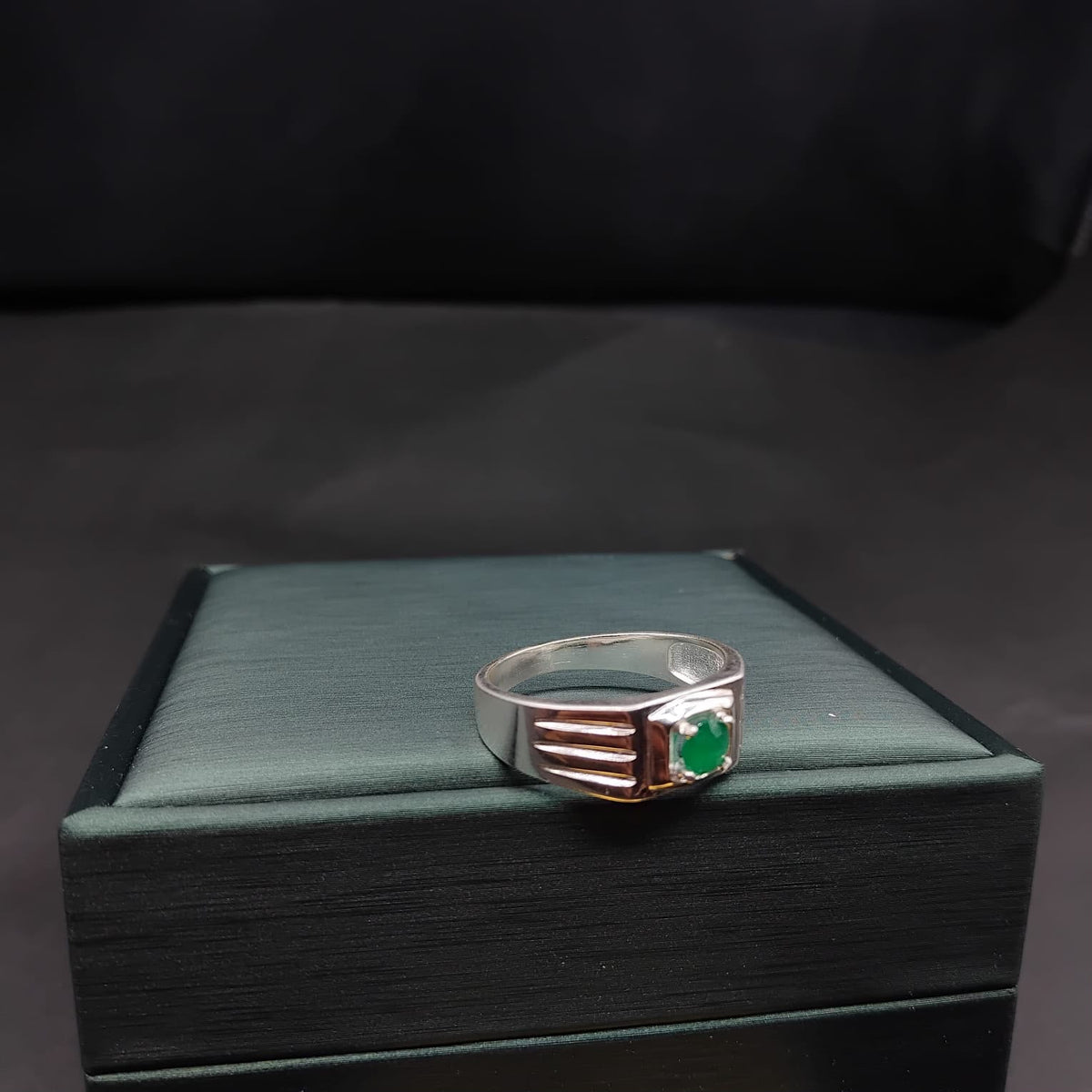 Anillo La Pava · Plata 925 para hombre con esmeralda natural