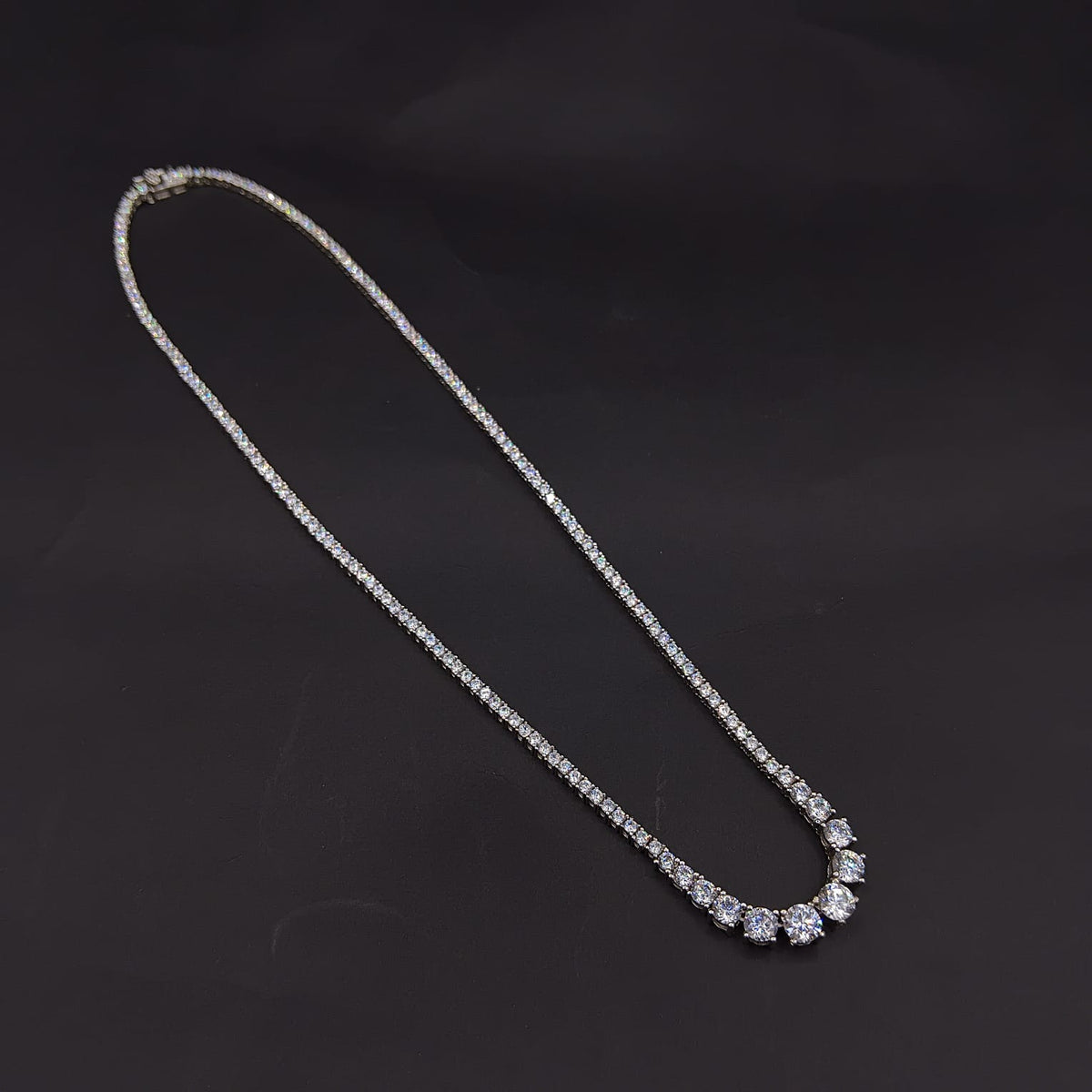 Collar Tenis Degradé · Plata rodinada, 43 cm