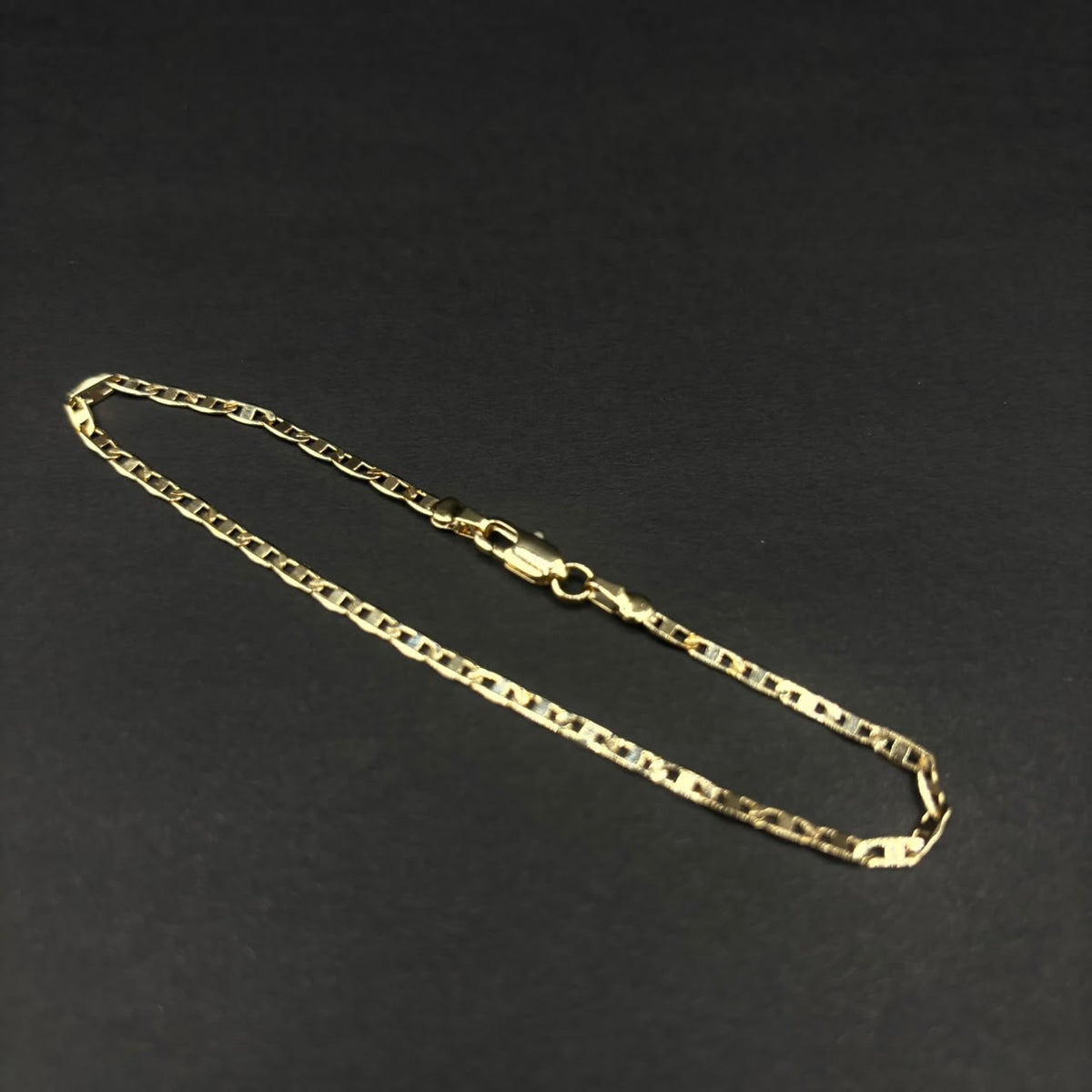 Pulsera Escalera Toledo · Oro laminado, 21 cm · 2,4 mm
