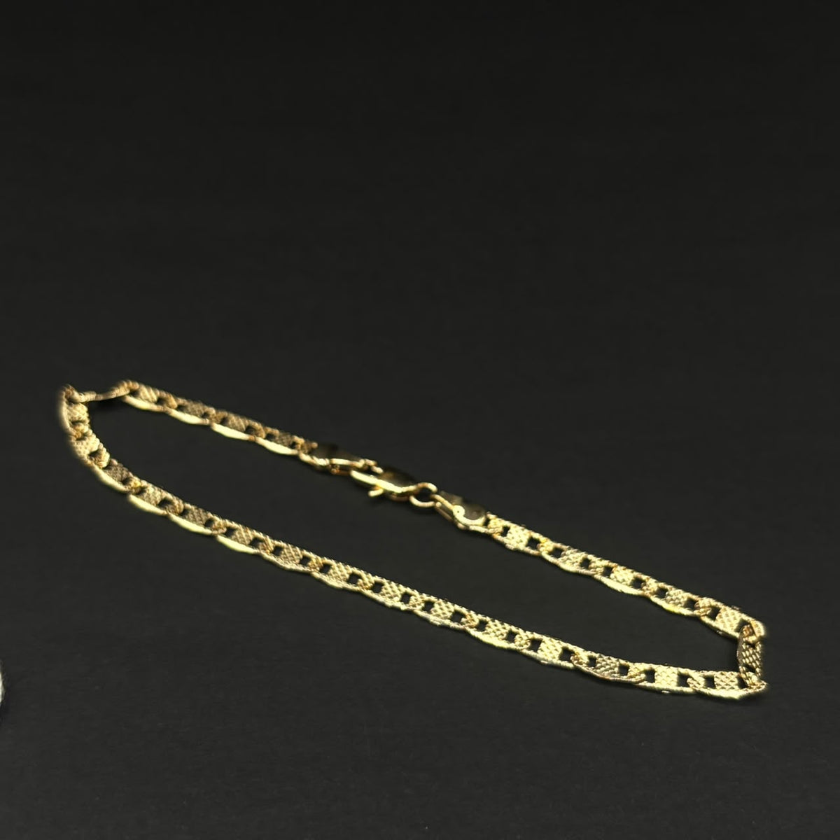 Pulsera Escalera Destello · Oro laminado diamantado, 22 cm