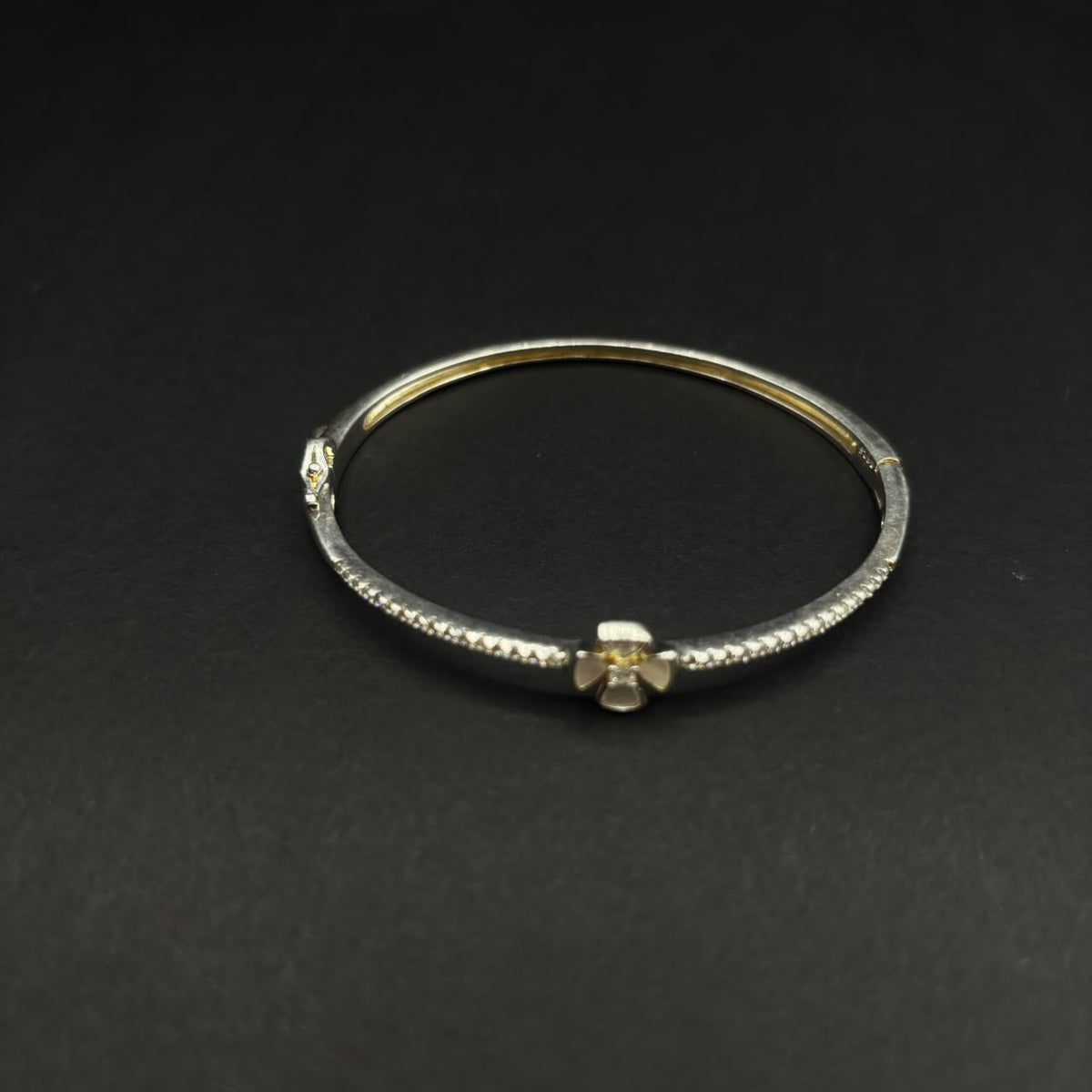 Brazalete Flor de Luz · Plata
