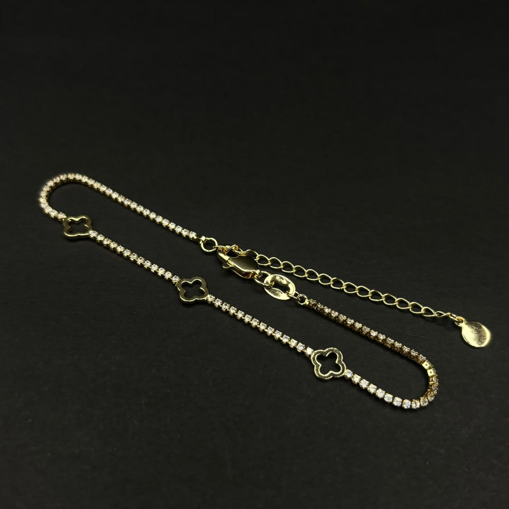Pulsera Tenis Trébol Dorado · Oro laminado