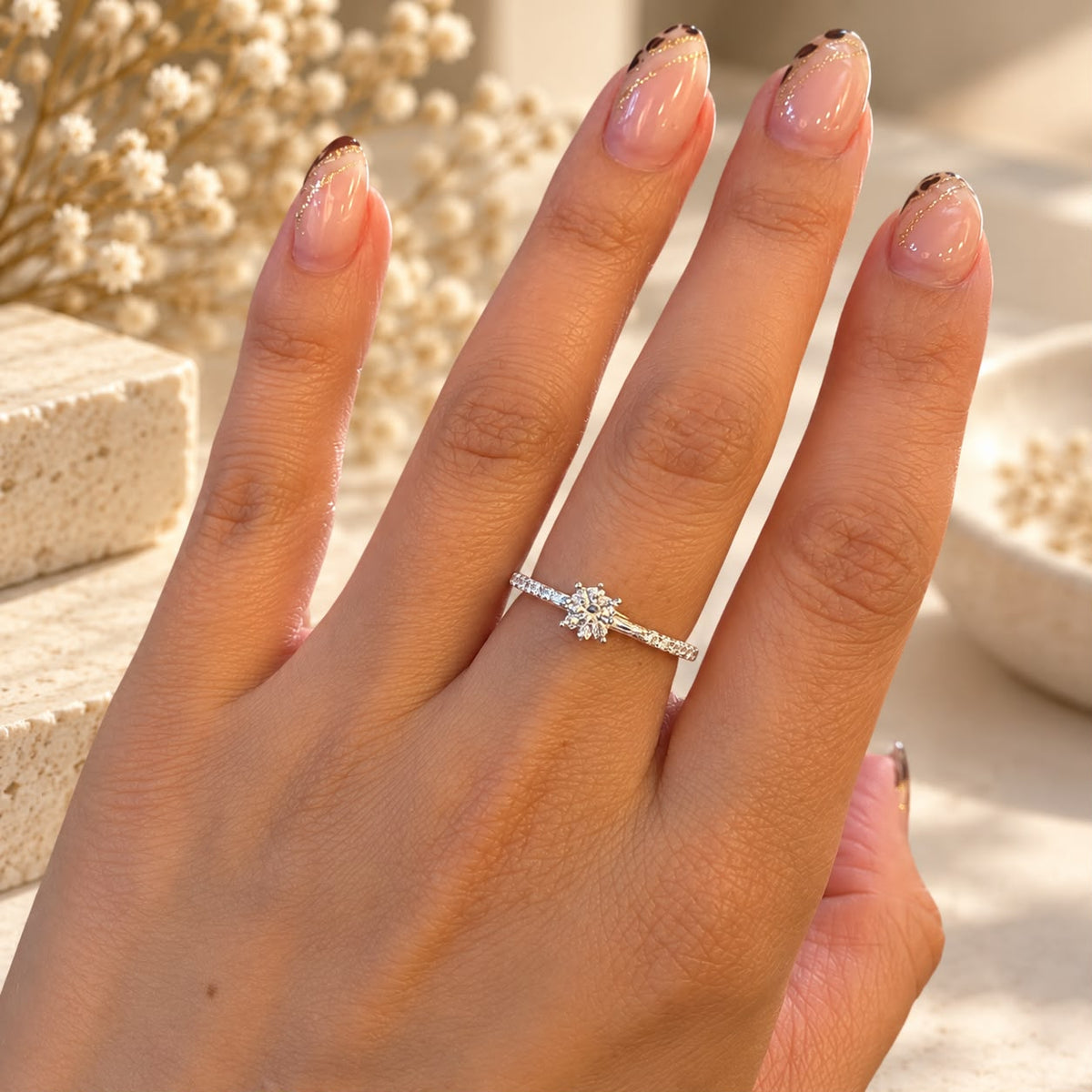Anillo Flor de Nieve · Plata 925